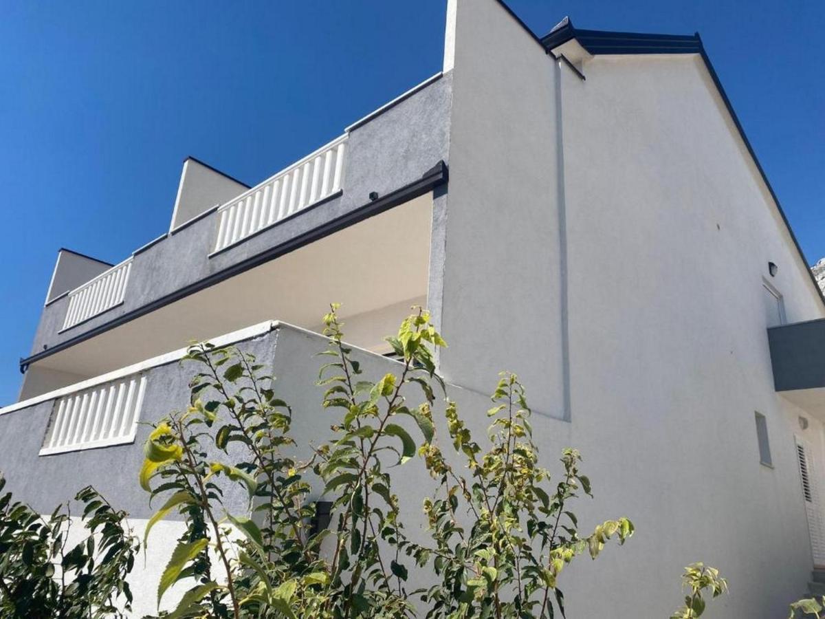 Appartman stipic Omiš Esterno foto