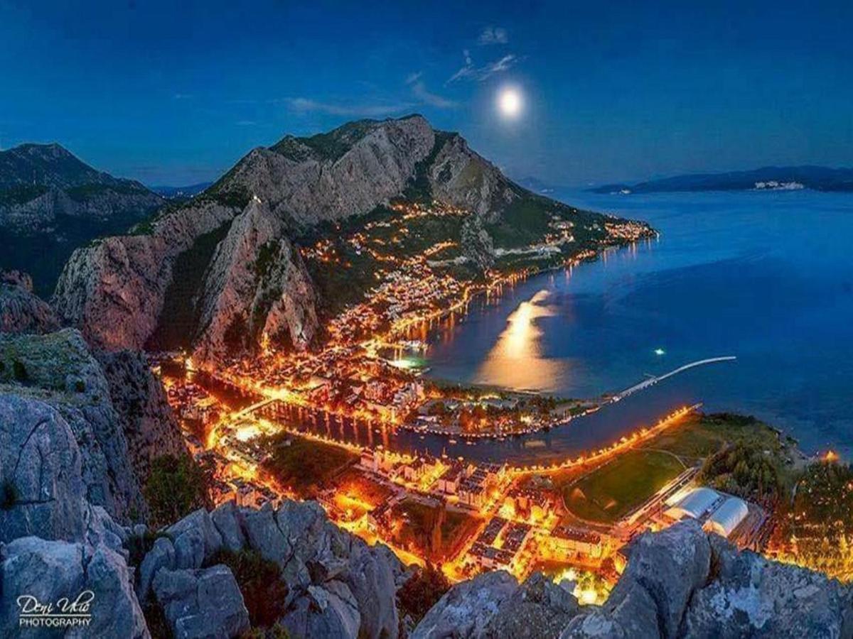 Appartman stipic Omiš Esterno foto